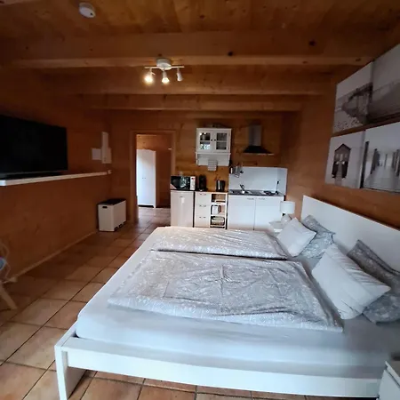 Апартаменты Im Blockhaus Am Chiemsee *